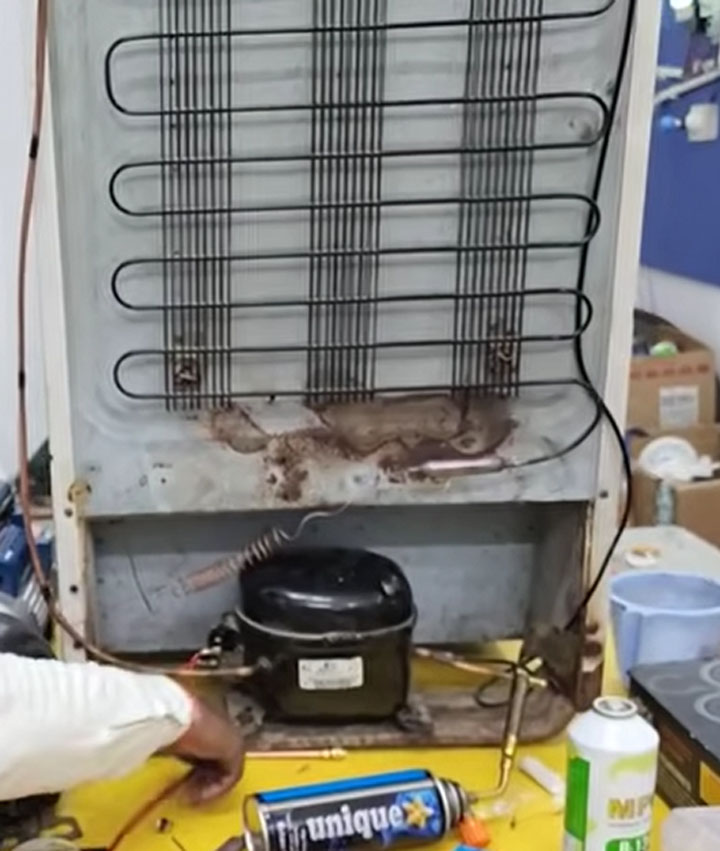 fridge r